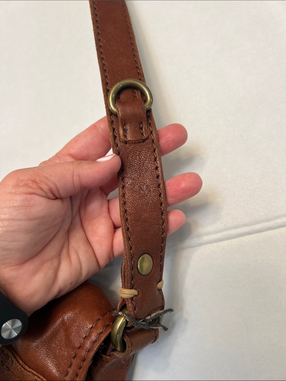 VINTAGE LUCKY BRAND ABBEY ROAD BROWN LAMB LEATHER FOLD-OVER CROSSBODY BAG - Picture 6 of 16